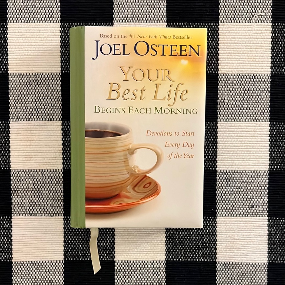 'Your Best Life Begins Each Morning' Coffee Table Book - Green and White